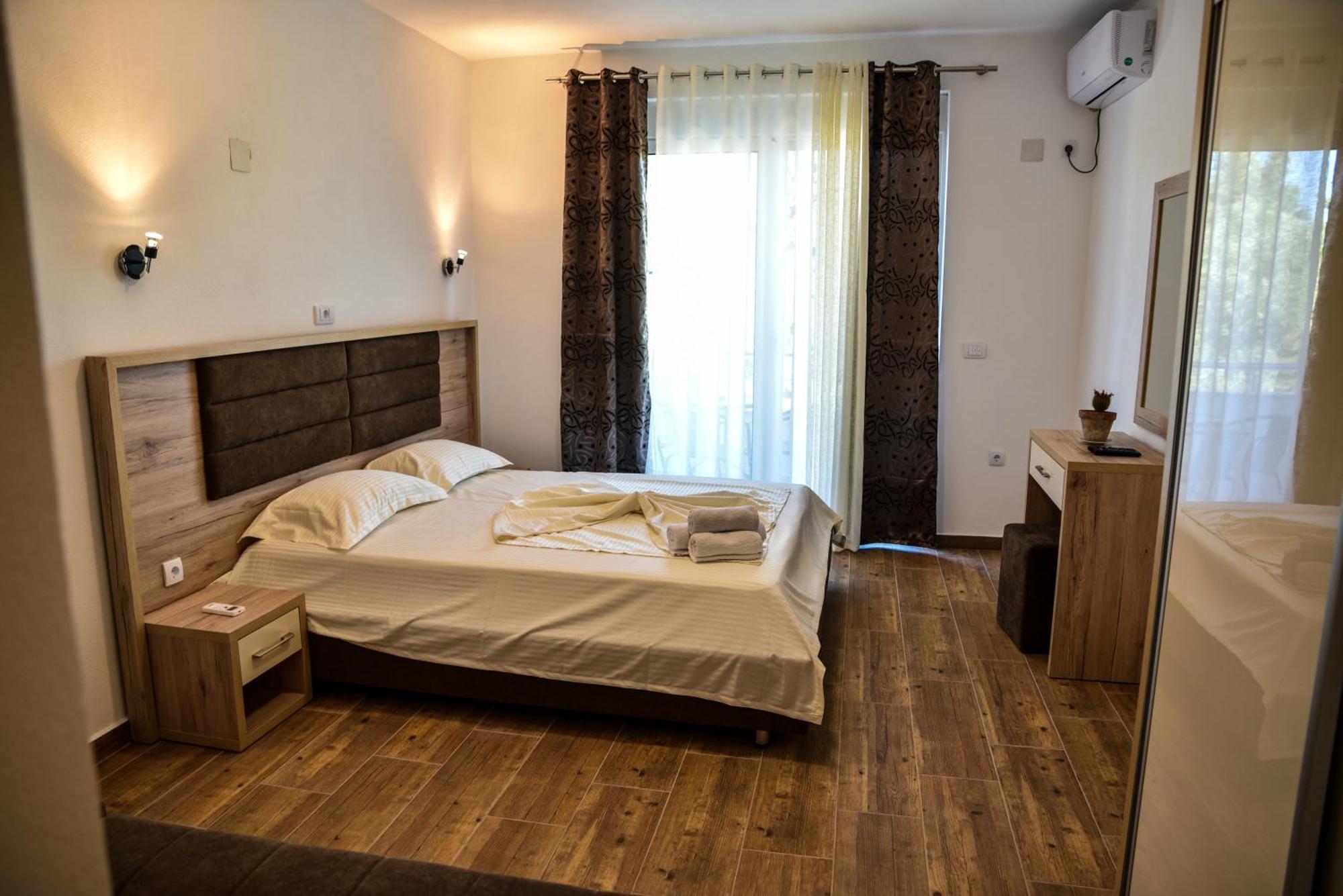 Casa Sinani Hotel Ulcinj Buitenkant foto