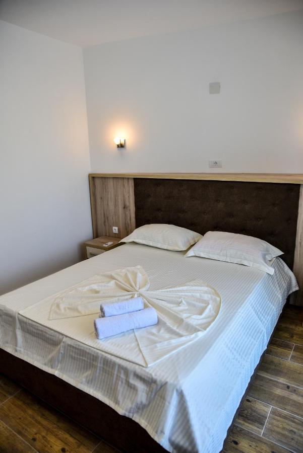 Casa Sinani Hotel Ulcinj Buitenkant foto
